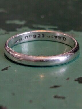 Vintage Taxco Mexico Sterling Silver Rounded Wedding Style Band Size 7